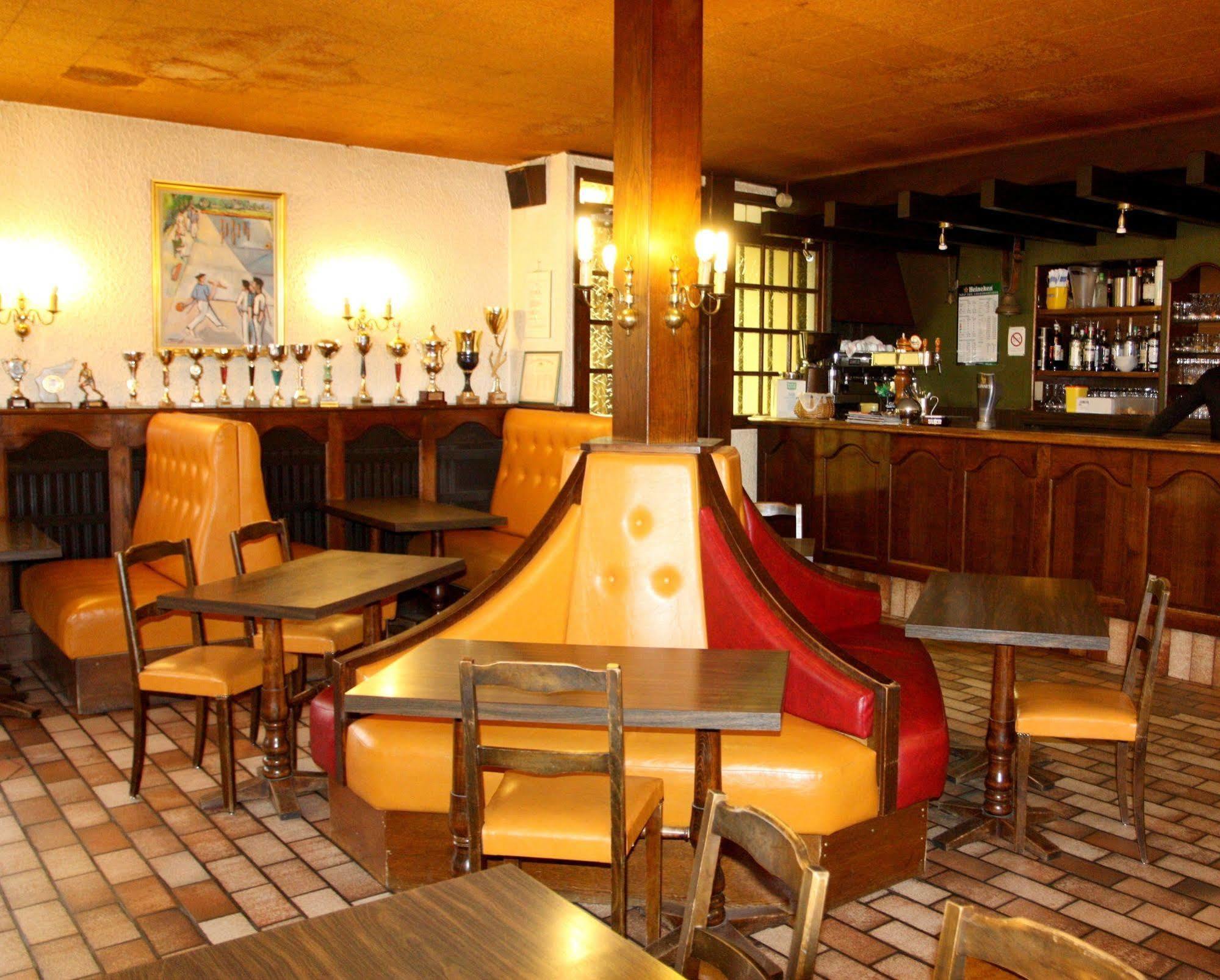 Hotel Logis Restaurant Des Voyageurs 2*